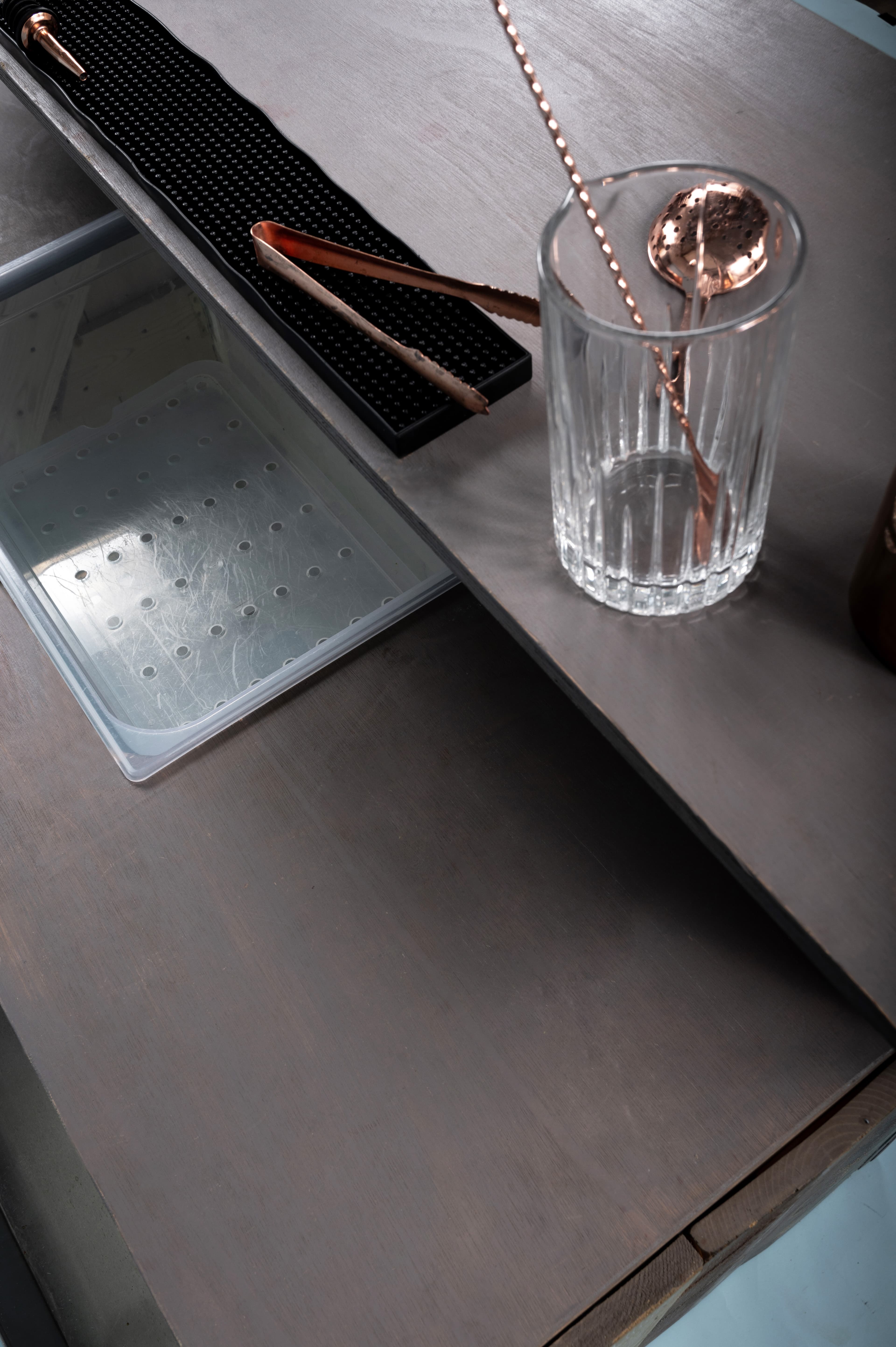 Bar image 4