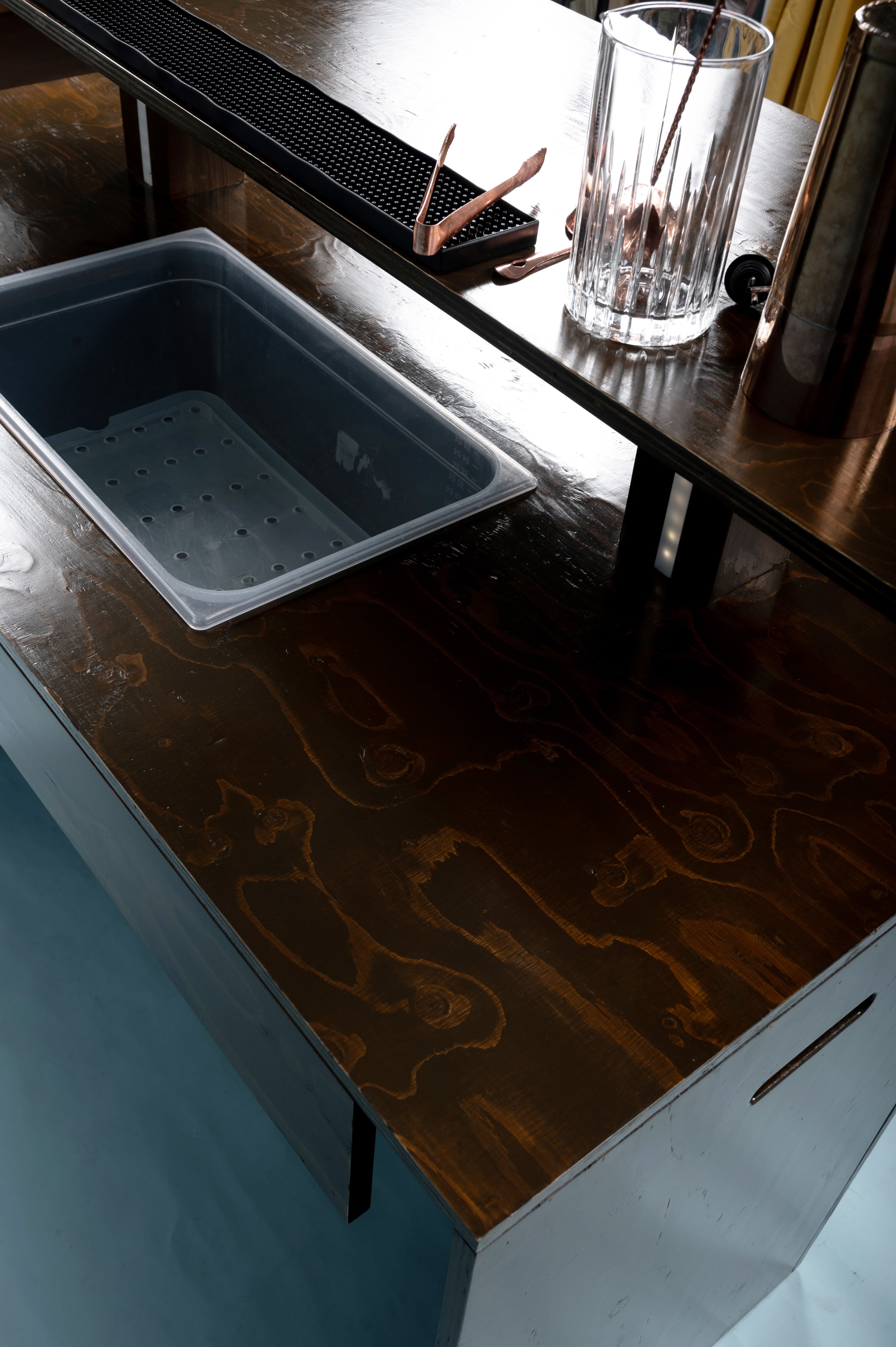 Bar image 3